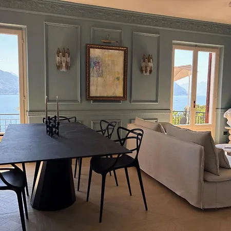 Villa Classic Villa With Private Garden Steps From Lake San Siro (Lombardy)